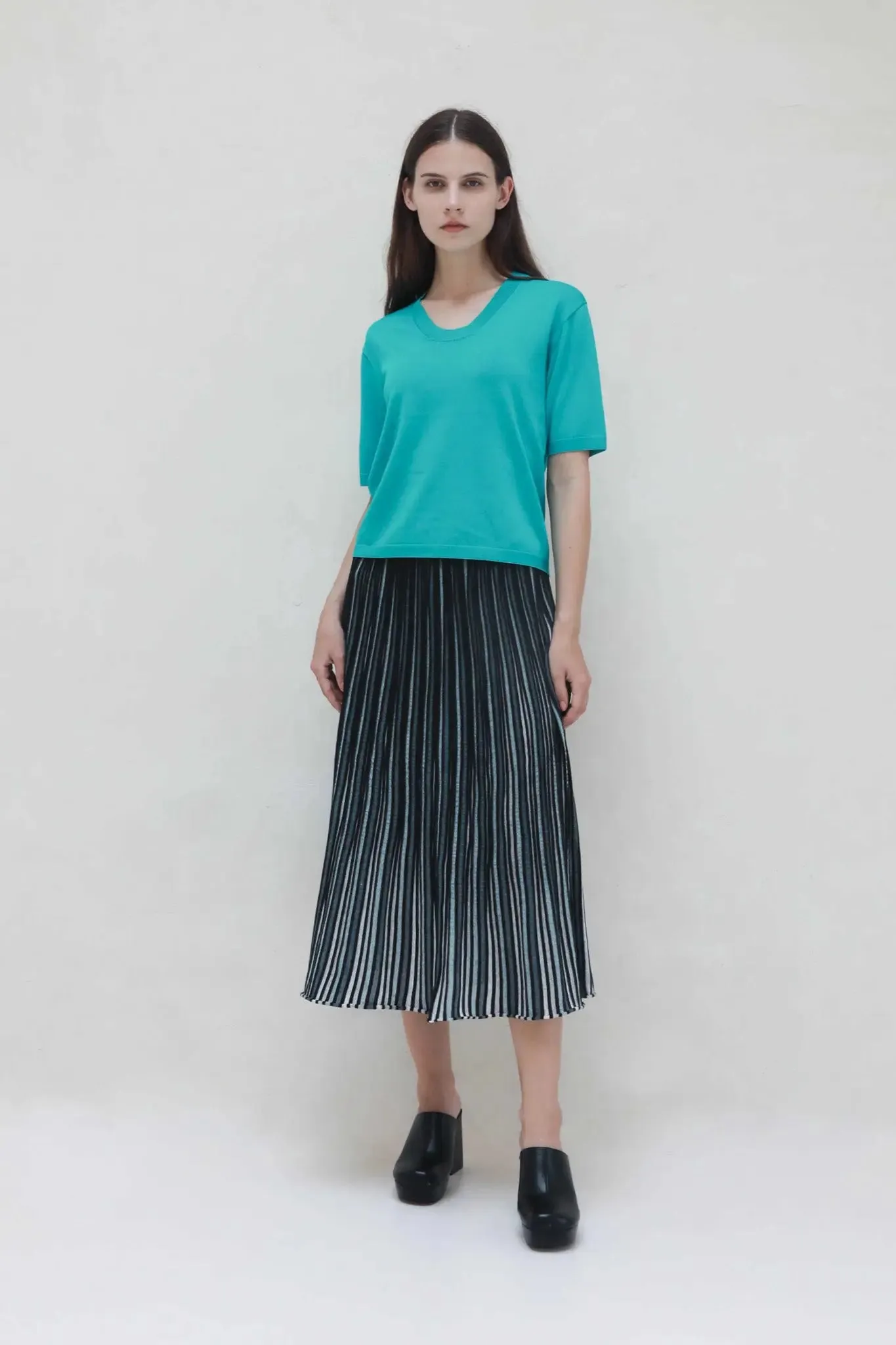 Knitted Pleated Midi Skirt