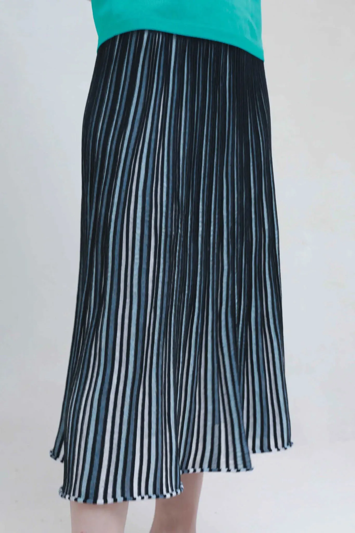 Knitted Pleated Midi Skirt