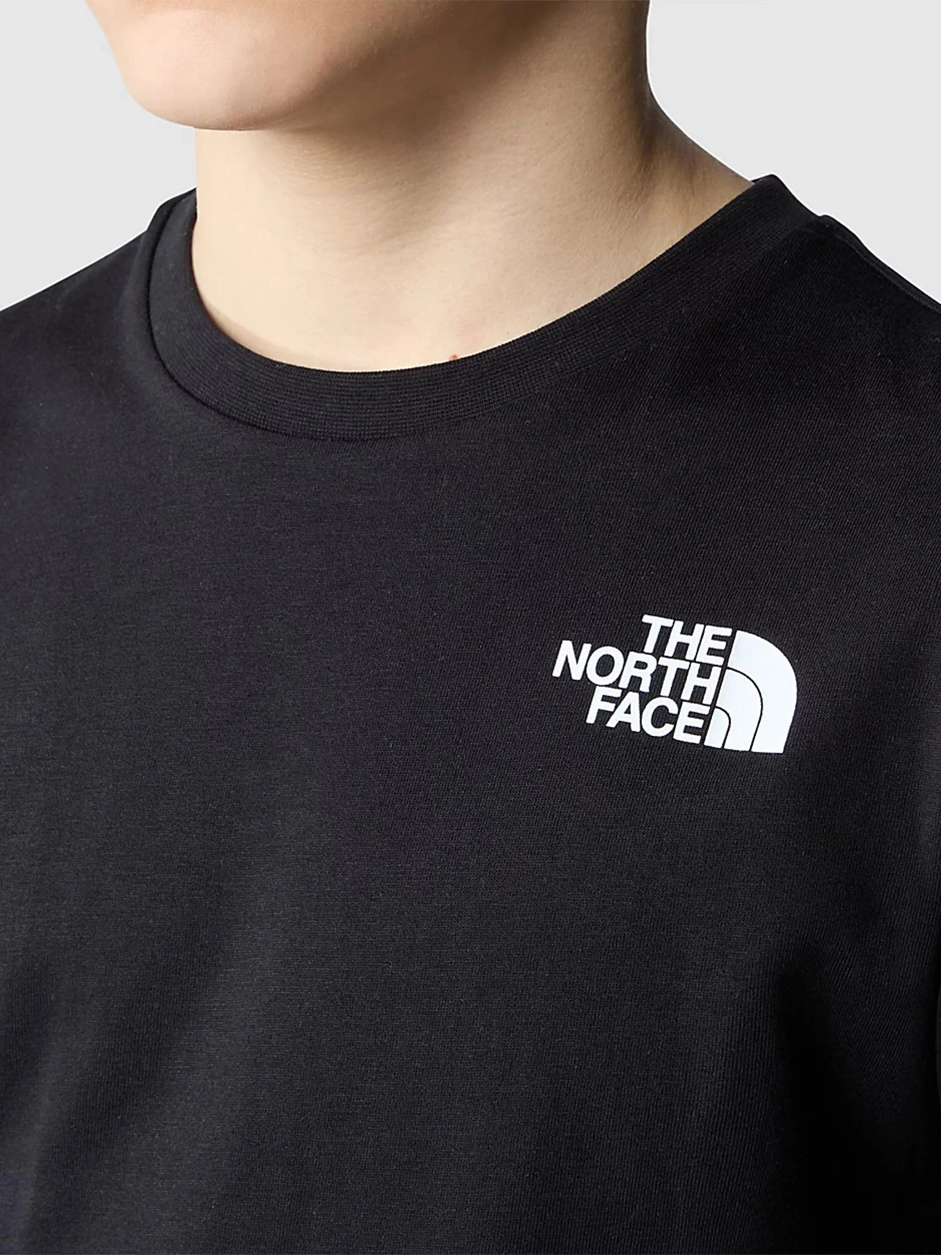 The North Face Boys Redbox T-Shirt With Back Box Graphic in Black